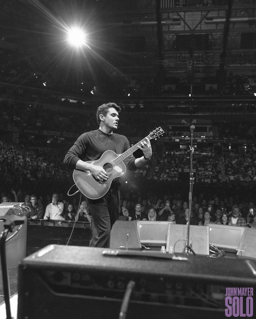 ジョン・メイヤーさんのインスタグラム写真 - (ジョン・メイヤーInstagram)「Indianapolis, IN - Indianapolis was one of the first cities in the US that supported my music in a powerful way, and that feeling was alive and well last night. It’s always a joy. Until next time, Indy… ♥️」10月19日 8時43分 - johnmayer