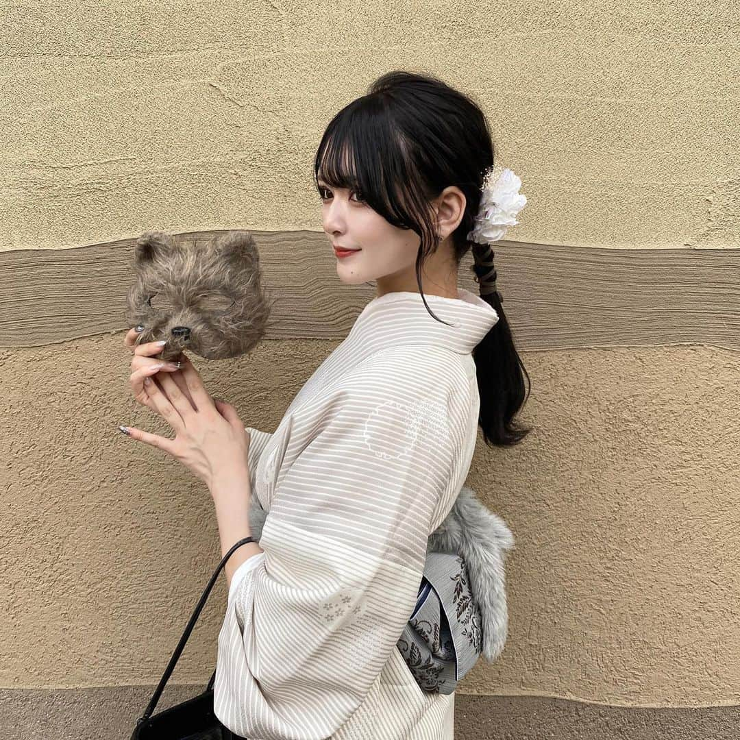 紗彩さんのインスタグラム写真 - (紗彩Instagram)「@rikawafuku さんで秋着物の撮影のお仕事を💭💭  撮影ありがとうございました🍃  カップルプランとても素敵🫶🏻 秋は涼しいから、 お着物着て浅草食べ歩きとかおすすめ✉  .  #梨花和服#pr#浅草#浅草グルメ #浅草食べ歩き #食べ歩き#着物#着物デート#撮影#振袖ヘア#着物ヘア#カップルフォト #デートスポット #fff#lfl#likesforlike #いいね返しいいねした人全員フォローする」10月19日 13時20分 - _saya_523