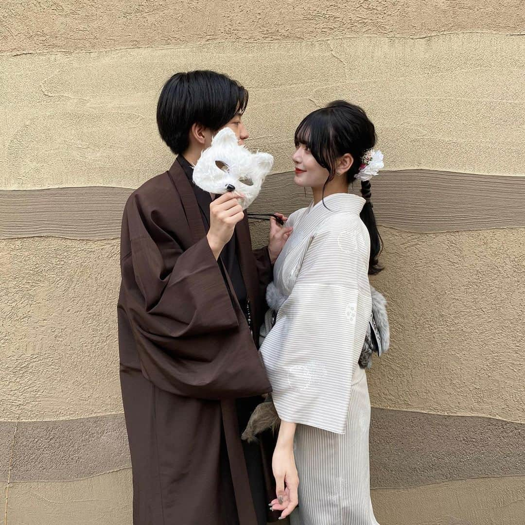 紗彩さんのインスタグラム写真 - (紗彩Instagram)「@rikawafuku さんで秋着物の撮影のお仕事を💭💭  撮影ありがとうございました🍃  カップルプランとても素敵🫶🏻 秋は涼しいから、 お着物着て浅草食べ歩きとかおすすめ✉  .  #梨花和服#pr#浅草#浅草グルメ #浅草食べ歩き #食べ歩き#着物#着物デート#撮影#振袖ヘア#着物ヘア#カップルフォト #デートスポット #fff#lfl#likesforlike #いいね返しいいねした人全員フォローする」10月19日 13時20分 - _saya_523