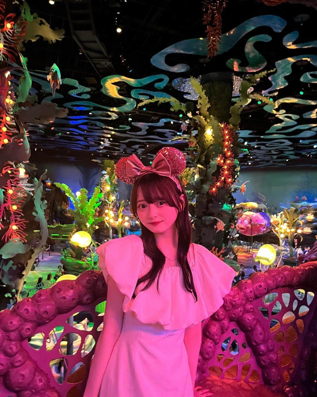 高比良由菜さんのインスタグラム写真 - (高比良由菜Instagram)「Disney Sea💞🐠🫧‪  アリエルのエリアが 1番かわいくて好きだったな🪸♡  美味しいもの沢山食べれて 乗り物にも乗れてほんと充実してた〜〜！！！❤︎  次はランドの方にも行きたい‪🐭♡  ∴∵∴ ୨୧ ∴∵∴ ୨୧ ∴∵∴ ୨୧ ∴∵∴ #高比良由菜#ディズニー#ディズニーシー#ディズニーコーデ#06#sjk」10月19日 19時52分 - yuna_takahira_official