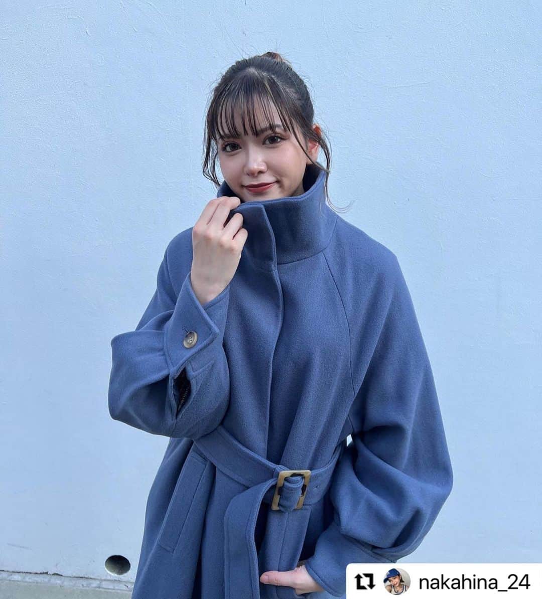 MURUAさんのインスタグラム写真 - (MURUAInstagram)「#repost @nakahina_24 ・・・ . そろそろコートの季節が近づいてきた〜⛄️ 今年はこのブルーのロングコートに決めた♡ @murua_official   スタンドカラーコートだから首元がとにかく可愛いし このブルーの色味も可愛すぎてお気に入り👀  質感も柔らかくて着心地すっごくいいの♡ 高見えするから長く使えるのも最高💡  .  .  .  .  着用アイテムは商品タグ or TOPのURLからチェック ▶︎▶︎ @murua_by_staff  #murua #murua_snap #ootd #ootdfashion #coordinate #fashion #murua2023aw」10月19日 18時27分 - murua_by_staff