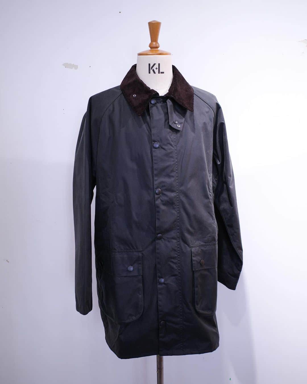 JOURNAL STANDARD 表参道のインスタグラム：「【 BARBOUR 】  @barbour  ⁡ ---------------------------------------- ⁡ ▶︎BARBOUR GAMEFAIR JACKET ¥69,300- tax included [No,23011610004330]  ▶︎BARBOUR ＊ JS SMU OLD BEDALE CL ¥62,700- tax included [No,23011610005130]  -----  #journalstandard#ジャーナルスタンダード  #harajuku#omotesando#mensfashion#mens#styling#coordinate#streetwear#23aw#unisexfashion#原宿#表参道  #barbour」