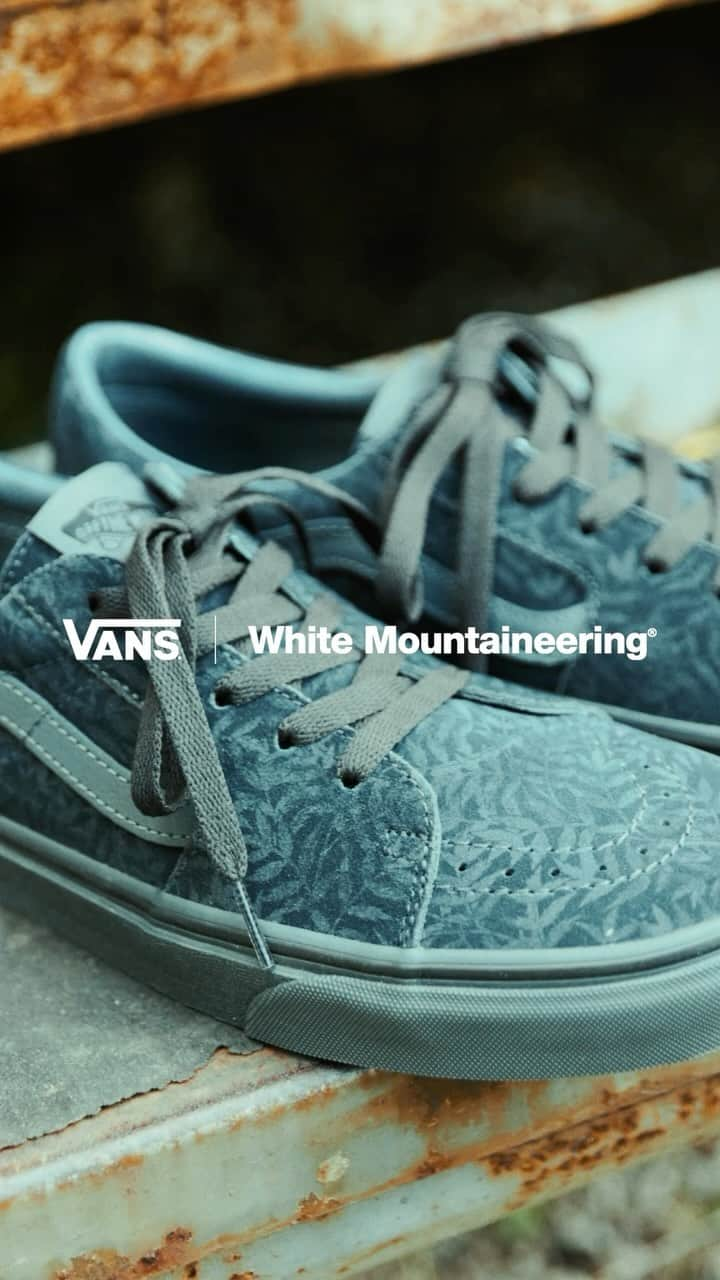 ホワイトマウンテニアリングのインスタグラム：「_ White Mountaineering × VANS Release on October 28th（Sat）  コラボレーション第2弾は、"CHUKKA 49 DX"と"SK8 LOW"をチョイスし、ヌバック素材にオリジナルの植物柄プリントを施した。CHUKKA 49 DXには、プリント柄の上からさらにレーザー加工で同柄モチーフを追加し、立体感のある特別仕様に仕上げた。 10月28日（土）より、White Mountaineering直営店及び、全国のお取り扱い店舗にて発売スタート。  #whitemountaineering_VANS #whitemountaineering #VANS #vanschukka49dx #vanssk8low」