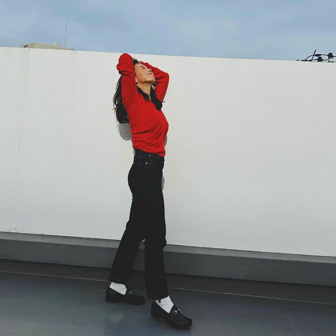 園都さんのインスタグラム写真 - (園都Instagram)「この時期は大体ニットとデニム👖 気楽でいい♡  #photooftheday #fashion #denim」10月19日 19時14分 - miyakosono_official