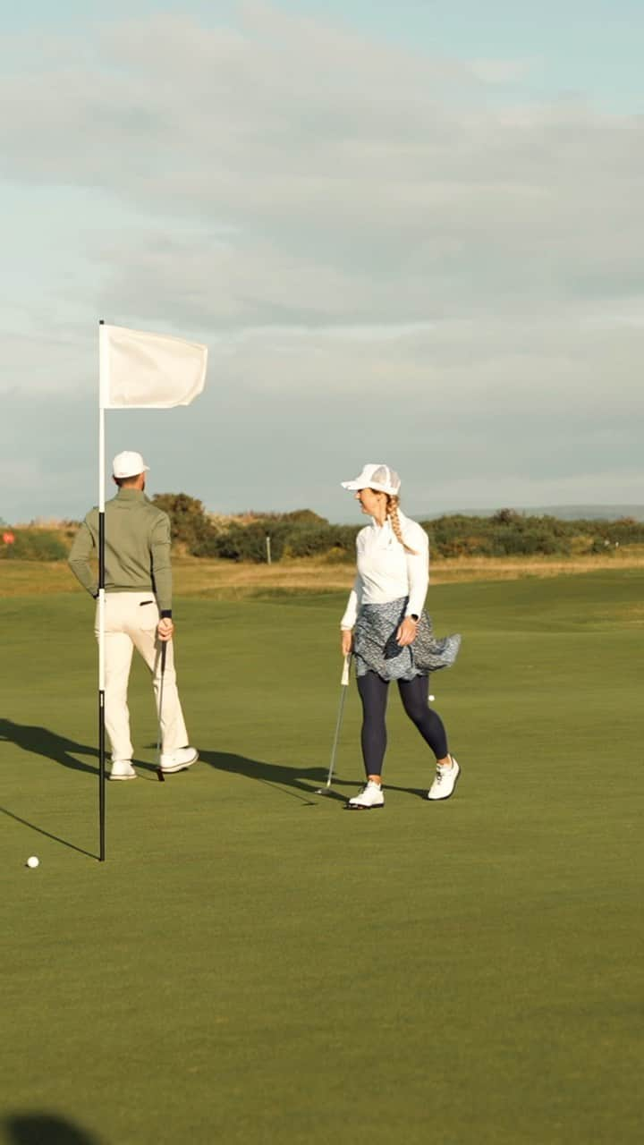 ビリー・ホースケルのインスタグラム：「A #dunhilllinks duo  Billy Horschel and his wife Brittany navigating the course during this year’s event」