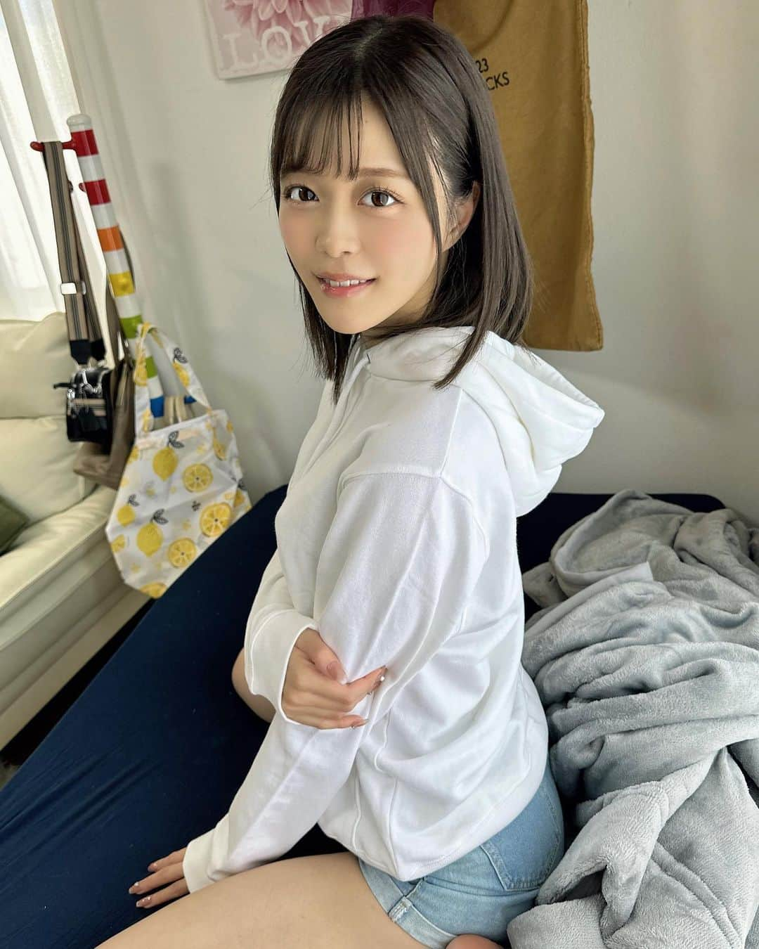 奏音かのんさんのインスタグラム写真 - (奏音かのんInstagram)「パーカー女子 ☺︎」10月19日 19時14分 - kanon__kanade