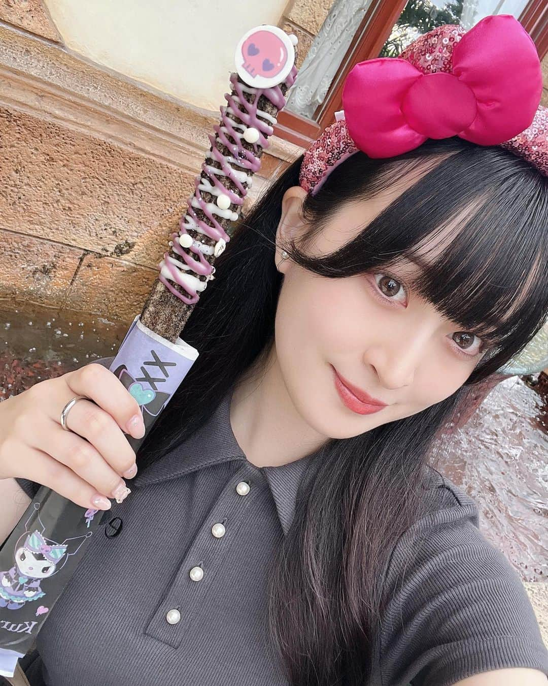 彩永あいりさんのインスタグラム写真 - (彩永あいりInstagram)「. キティちゃんとメロクロが可愛すぎた🎀🖤」10月19日 19時46分 - airi_sayanaga_official