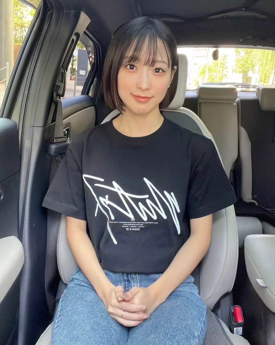 布川敏和のインスタグラム：「皆さん、日々是好日～(^o^)/  . 今日は 同伴出勤Day~~~🚗💨💕  秋晴れで 気温も丁度良く, 気持ちイイですぅ～☀❣️  . ☺️布川敏和 オフィシャル HP↓ https://fucknofficial.amebaownd.com   ☺️所属プロダクション Fdce HP↓ https://www.r4c-fdce.com  .  #布川敏和  #秋晴れ」