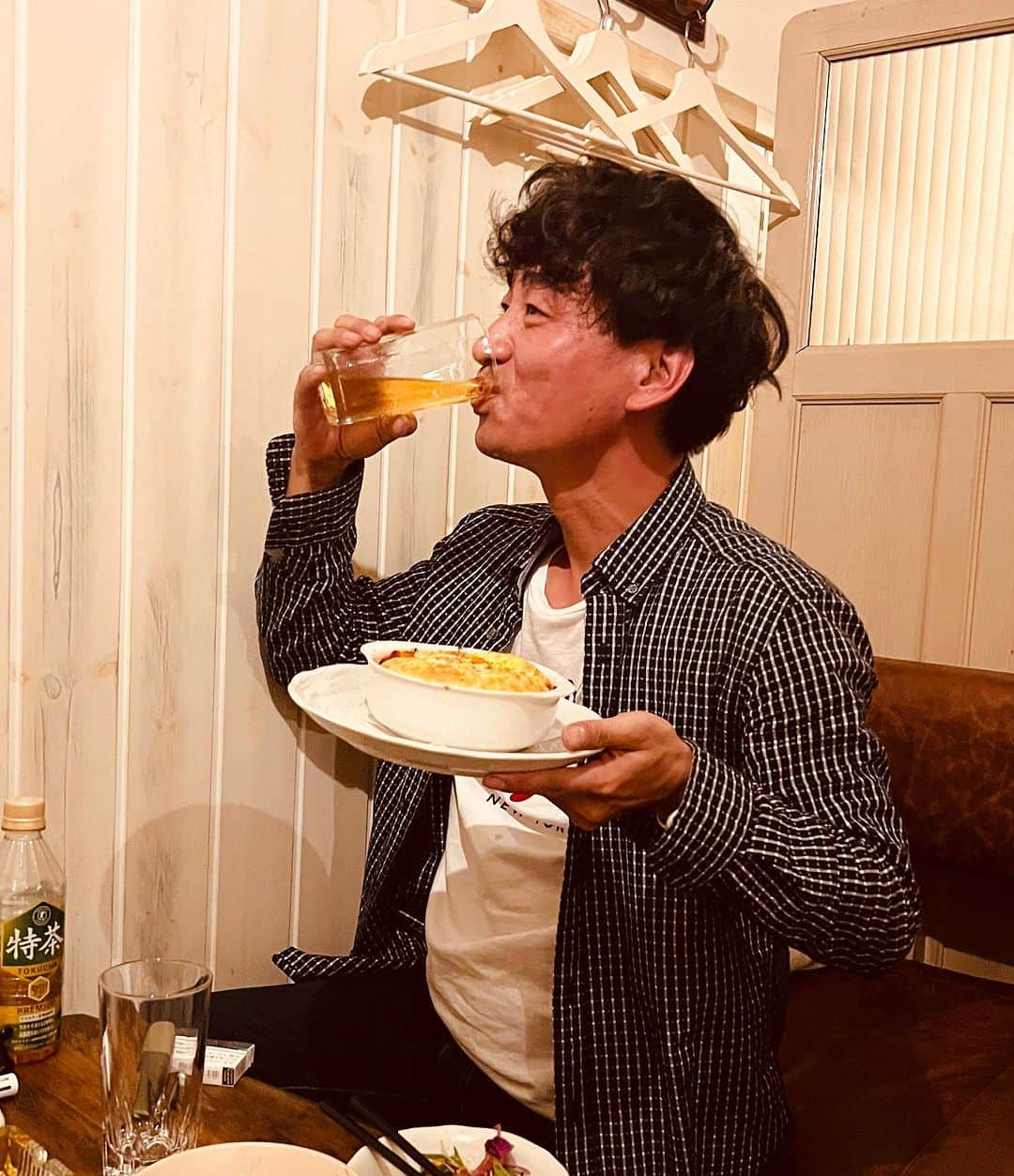 Gたかしのインスタグラム：「昨夜は土浦でアルコールとロキソニンを入れてました。 あと酔ってケバブ食べるとこうなります。 どちらも全くオススメしません。」