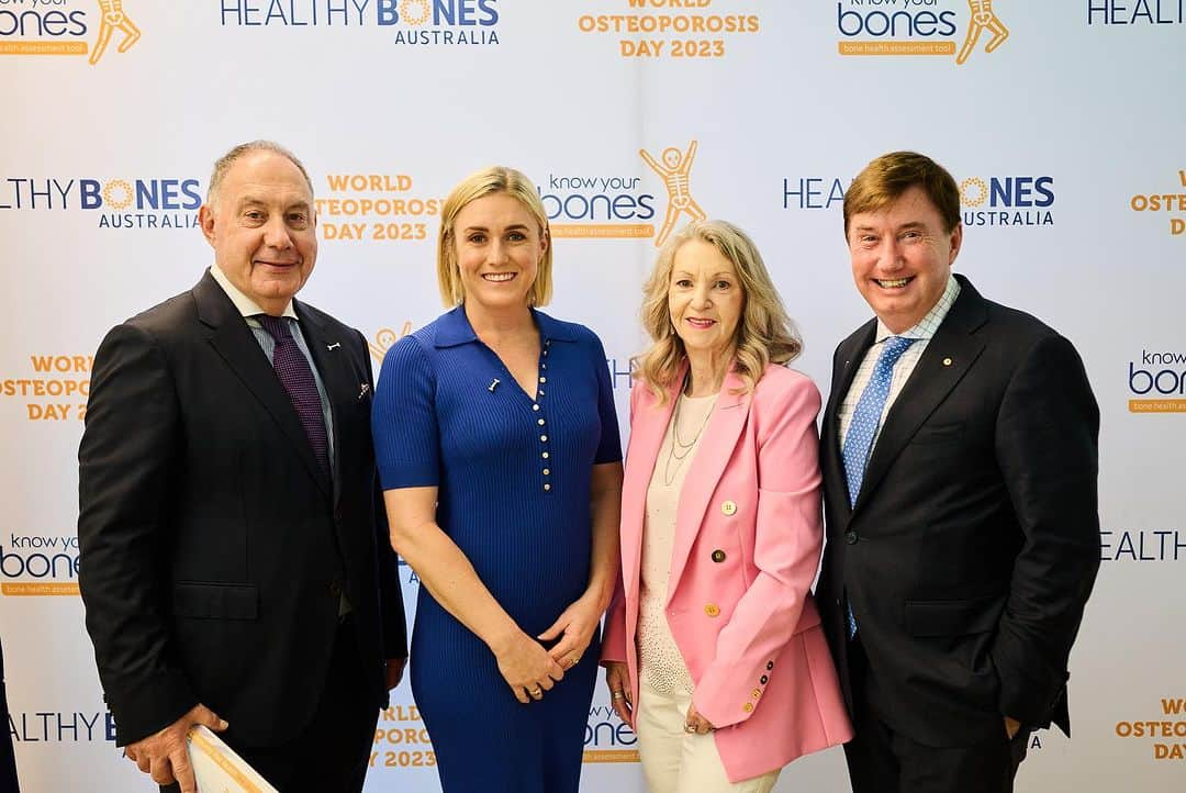 サリー・ピアソンさんのインスタグラム写真 - (サリー・ピアソンInstagram)「#worldosteoporosisday 2023 is upon us.  I teamed up with @healthybonesau to help present and spread the word about the debilitating disease that is Osteoporosis and the importance of good bone health.   The Know Your Bones program and self-assessment tool, a key priority of the National Strategic Action Plan, was developed in response to the growing prevalence of osteoporosis and related fractures in Australia, and forms part of a renewed focus on bone health in the community and a national program for prevention and early diagnosis of osteoporosis.」10月19日 12時10分 - sallypearson