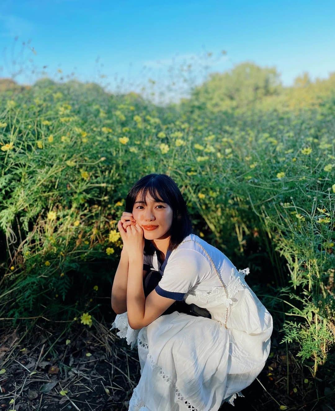 のインスタグラム：「秋なのに 暑いです。ホットホット！」