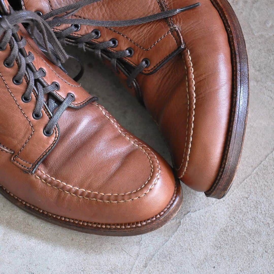 ラコタハウスさんのインスタグラム写真 - (ラコタハウスInstagram)「Alden  Model: 3560 Style: Michigan boot Material: Utica Color: Brown  各種お問い合わせは、プロフィール欄記載リンクのLINEをご利用ください。  #alden #aldenshoes #thelakotahouse #oiledleather #オールデン #ラコタハウス #オイルドレザー #革靴」10月19日 13時02分 - thelakotahouse