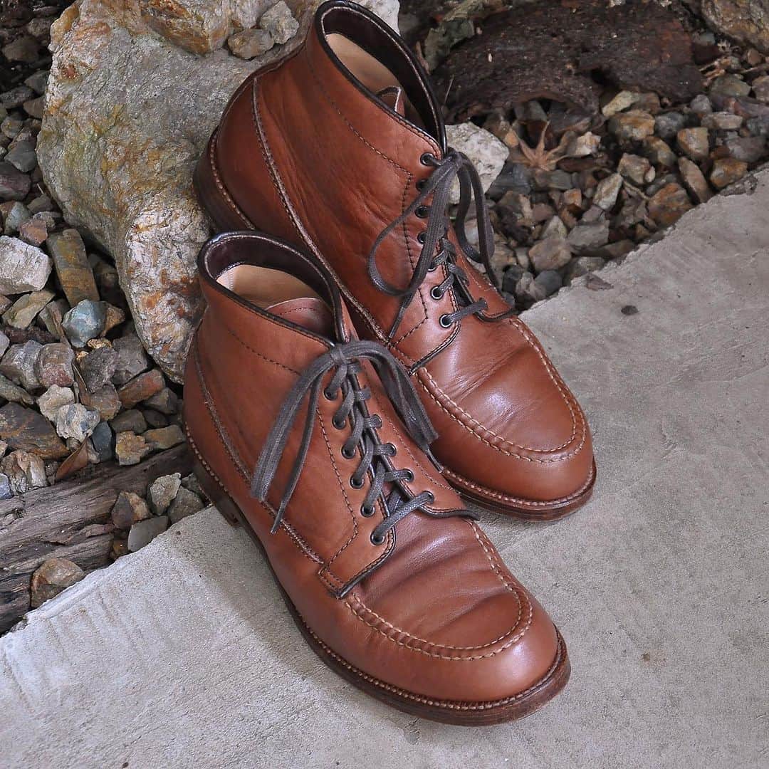 ラコタハウスさんのインスタグラム写真 - (ラコタハウスInstagram)「Alden  Model: 3560 Style: Michigan boot Material: Utica Color: Brown  各種お問い合わせは、プロフィール欄記載リンクのLINEをご利用ください。  #alden #aldenshoes #thelakotahouse #oiledleather #オールデン #ラコタハウス #オイルドレザー #革靴」10月19日 13時02分 - thelakotahouse