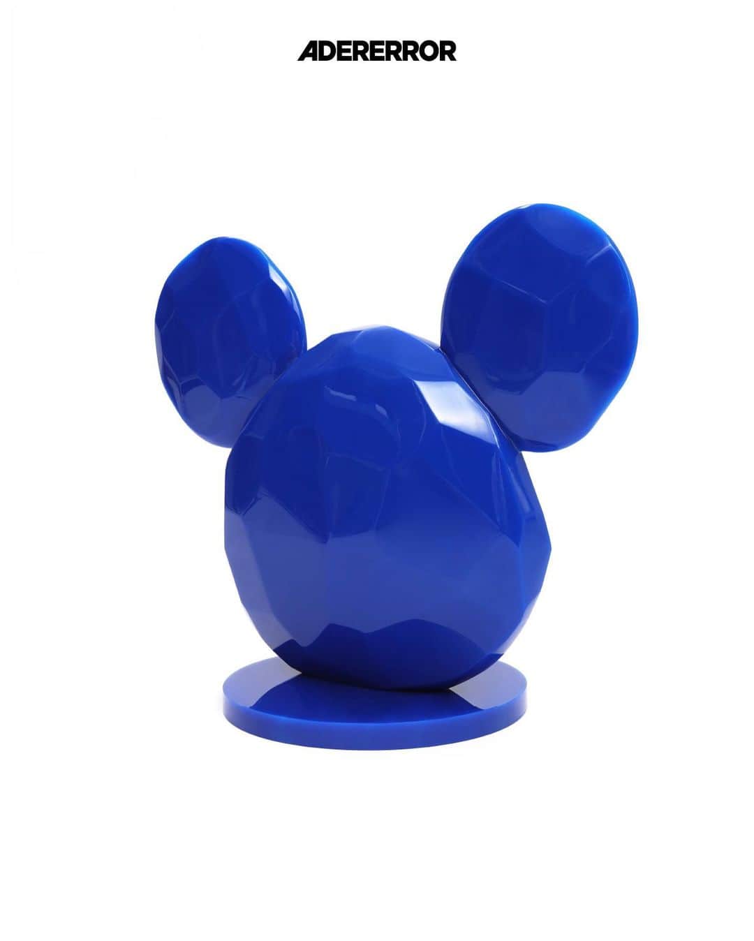 ADER errorさんのインスタグラム写真 - (ADER errorInstagram)「⠀ ADER ERROR donated three circle resin object in ADER signature blue inspired by Mickey Mouse to #DisneyCreate100 an auction event, to celebrate 100th anniversary of Disney as a single brand from Korea. Participate the auction and support children with critical illnesses around the world.  Date: 12th~30th Oct Auction Site: Visit the site to take part in the Disney Create 100 auction (*Only available in overseas)  아더에러가 시그니처 블루로 표현된 ‘미키 마우스’ 오브제를 기부함으로써 #DisneyCreate100 옥션 행사에 단일 한국 브랜드로 참가합니다. 디즈니의 100주년을 기념하여 진행하는 옥션에 참가하여 아더에러의 오브제를 만나보고 전세계 난치병 아동을 함께 후원해주세요.  일시: 10월 12일~30일  참여 방법: 각 국가별 Disney Create 100 웹사이트 (*Only available in overseas)」10月19日 13時02分 - ader_error
