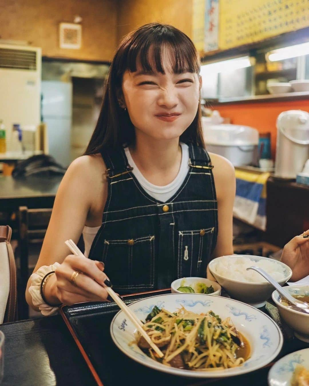 新野尾七奈さんのインスタグラム写真 - (新野尾七奈Instagram)「うーまー最高、 photoby @keimons 🥟🥟」10月21日 20時20分 - nanagirl7