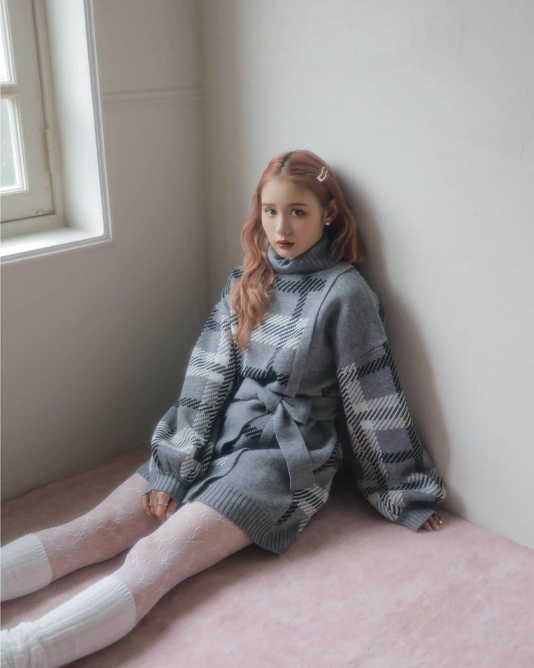 BUBBLESのインスタグラム：「ㅤㅤㅤㅤㅤㅤㅤㅤㅤㅤㅤㅤㅤ ㅤㅤㅤㅤㅤㅤㅤㅤㅤㅤㅤㅤㅤ BUBBLES Autumn / October,2023  REVIVAL ☑︎ loosn knit one-piece ¥9,500+tax color :  gray / black / blue / pink https://www.sparklingmall.jp/c/sparklingmall_all/BS71308 ㅤㅤㅤㅤㅤㅤㅤㅤㅤㅤㅤ _____________________________________________  #bubbles #bubblestokyo  #bubbles_shibuya #bubbles_shinjuku #bubblessawthecity #bubbles #new #clothing #fashion #style #styleinspo #girly #classicalgirly #brushgirly #harajuku #shibuya #newarrival #october #aw #autumn #fall #2023_BUBBLES #October2023_BUBBLES」