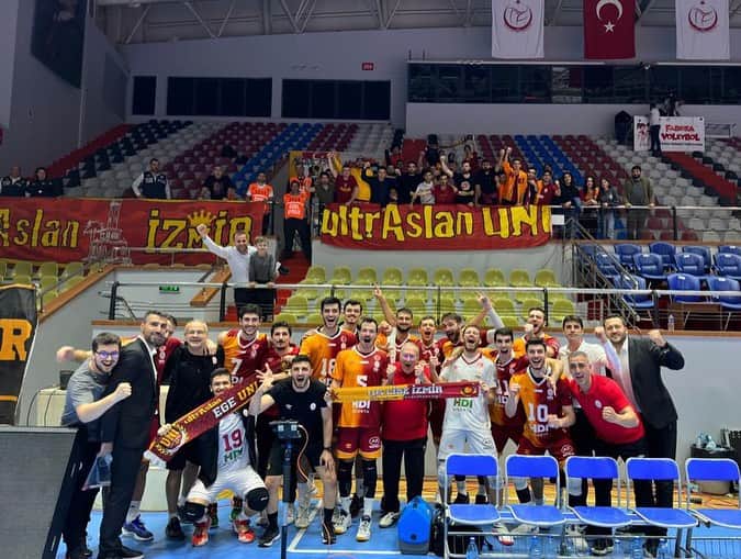 ガラタサライSKさんのインスタグラム写真 - (ガラタサライSKInstagram)「Günaydın #Galatasaray Ailesi」10月19日 15時00分 - galatasaray