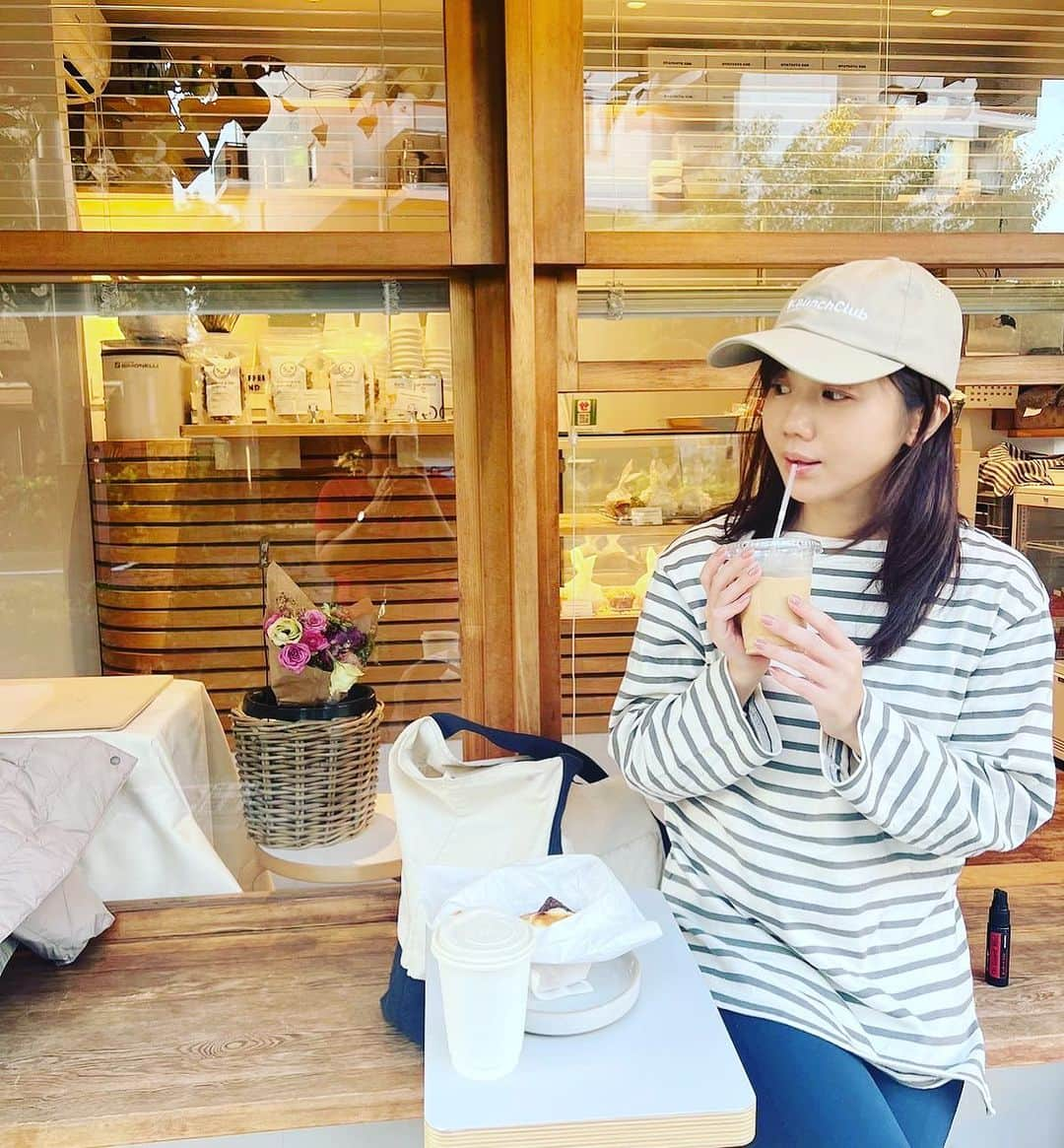 辻香織のインスタグラム：「大好きなおやつ屋さんで うれしいおやつ時間。」