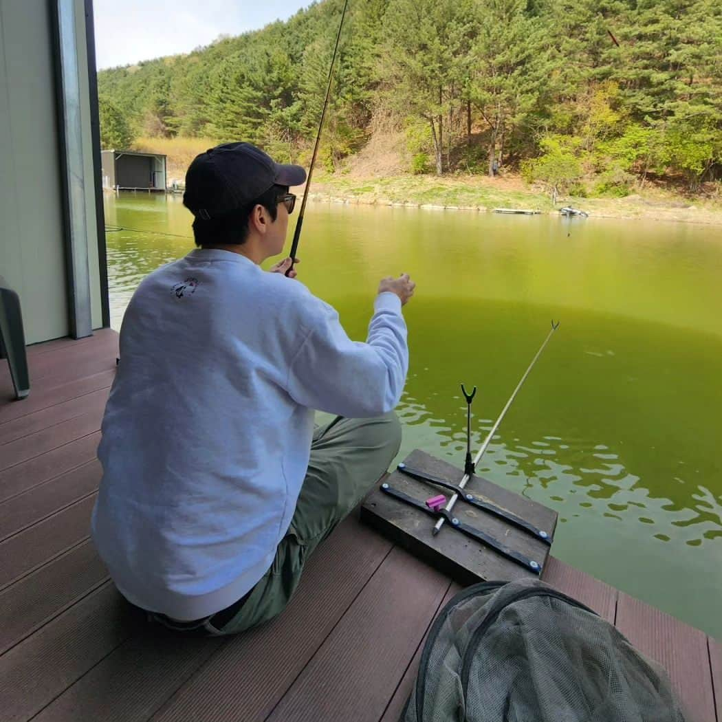 パク・ビョンウンさんのインスタグラム写真 - (パク・ビョンウンInstagram)「사장님~ 고기 좀 나와요??」10月19日 15時10分 - byung_eun_park