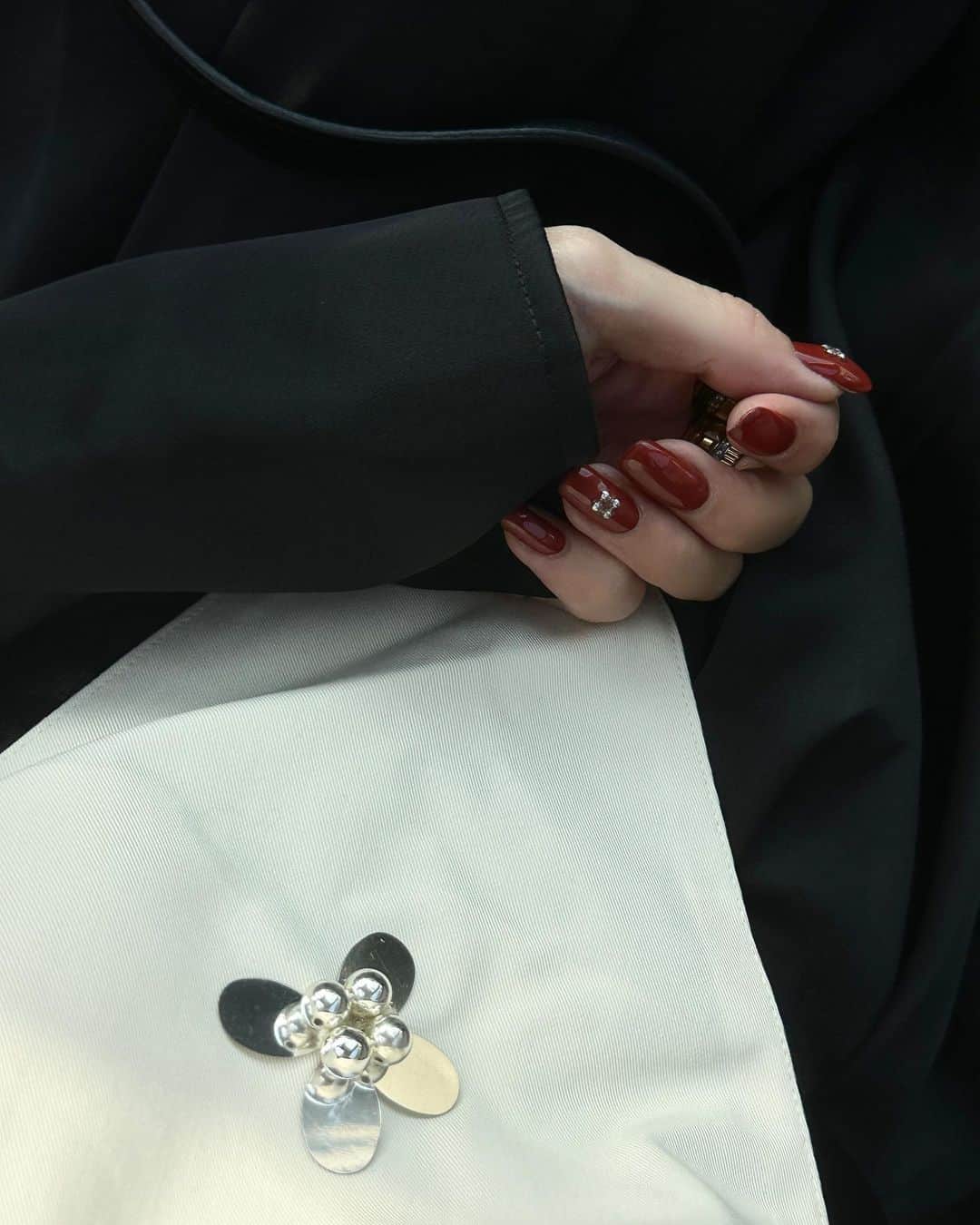 徐琁さんのインスタグラム写真 - (徐琁Instagram)「連續做了兩個月的指甲 珠珠我太愛了❤️‍🔥🌸」10月19日 15時21分 - cos55555