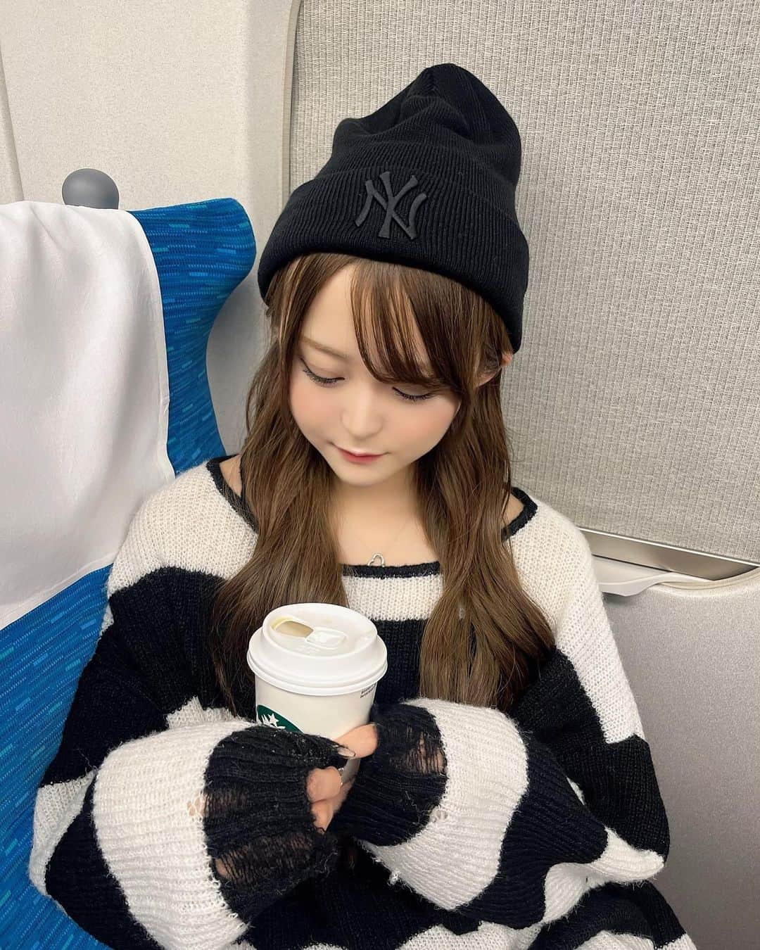 有栖ななのインスタグラム：「大阪楽しんでるひと ︎^_^🤍」