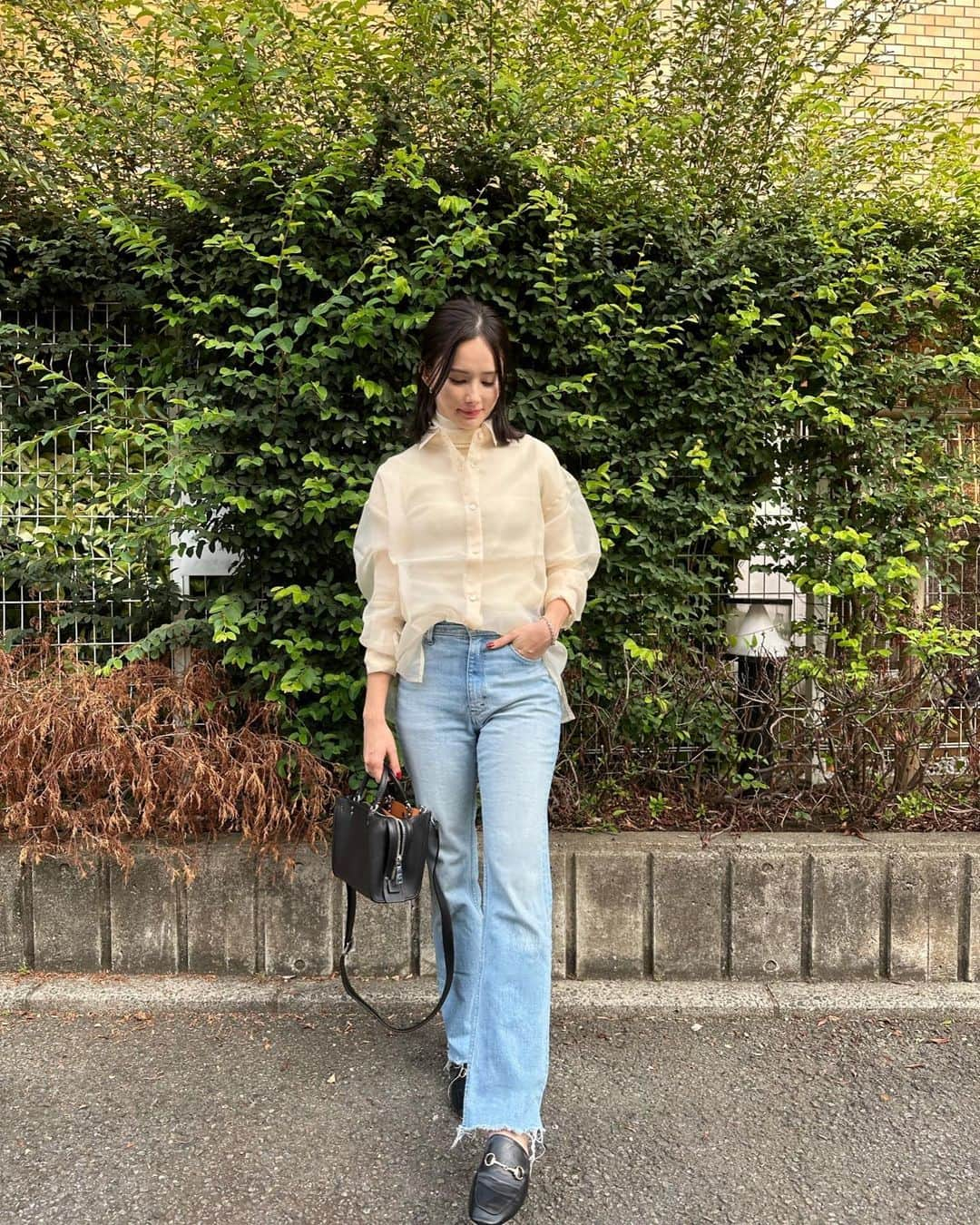 くるみさんのインスタグラム写真 - (くるみInstagram)「👕 @miroile  👖 @yanuk 🧳 @coach_japan  毎日あったかいのか、さむいのか、わからない🤣 #miroire #pr」10月19日 15時42分 - kurumikahn