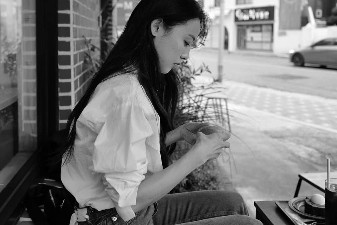 チョン・ソニさんのインスタグラム写真 - (チョン・ソニInstagram)「왜 항상 오른쪽에 있었지? 진짜 짧은 부산 📹 유투부에」10月19日 16時05分 - somewheregreeny
