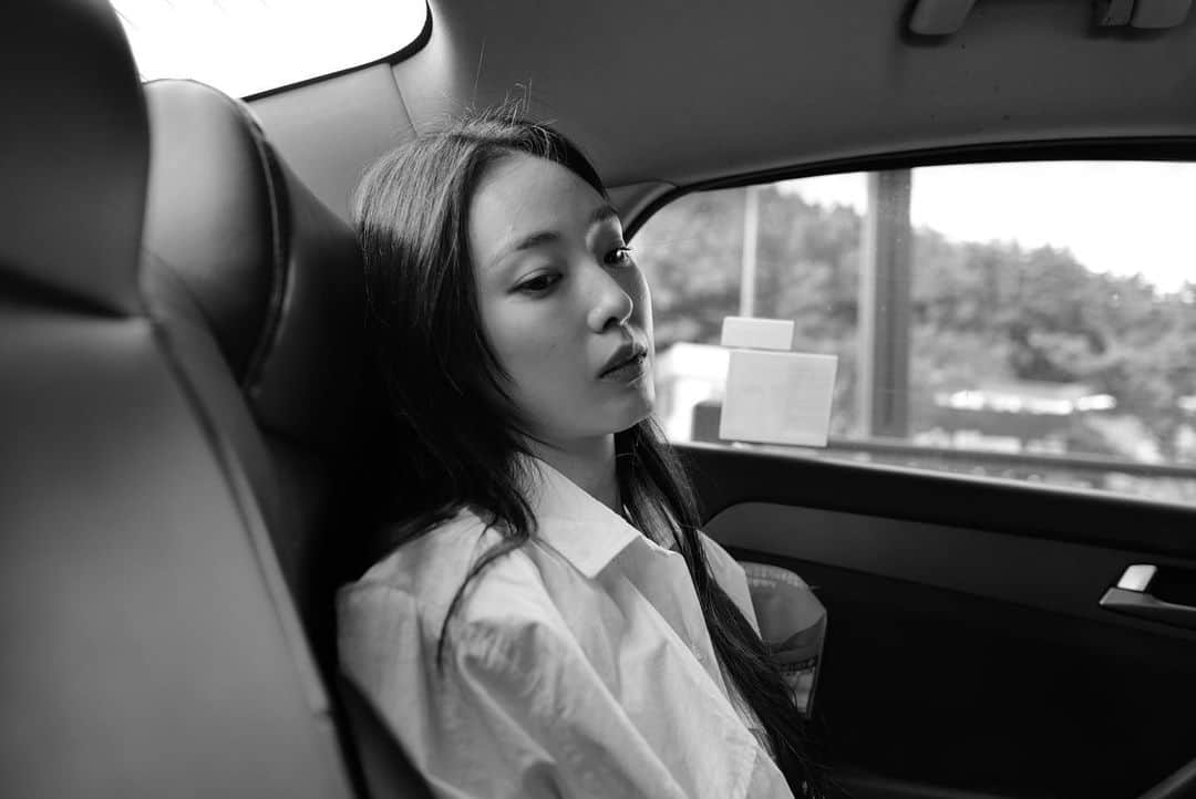 チョン・ソニさんのインスタグラム写真 - (チョン・ソニInstagram)「왜 항상 오른쪽에 있었지? 진짜 짧은 부산 📹 유투부에」10月19日 16時05分 - somewheregreeny