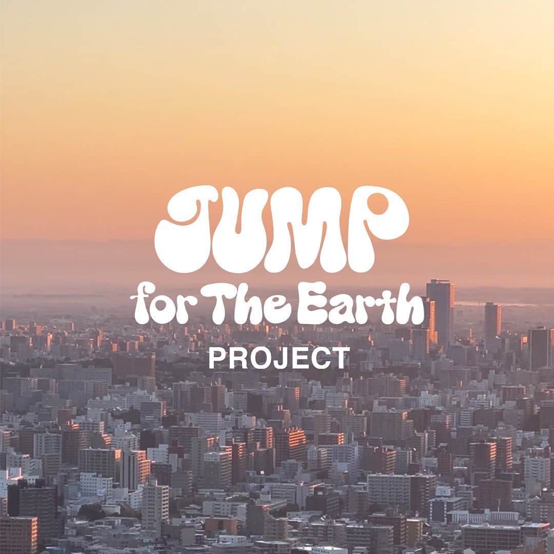 高梨沙羅さんのインスタグラム写真 - (高梨沙羅Instagram)「JUMP for The Earth project  第二回目の今回は札幌市内にある藤女子高等学校にお邪魔して、生徒の皆さんと交流させて頂きました。 皆さん意識が高く、短い時間ではありましたが 1月のW杯へ向けての環境に配慮したアイデアを沢山頂くことができました。 生徒の皆さんからのご意見はとてもリアルでイメージしやすく、今すぐにでも実施したいものばかりでとても刺激になりました。 冬のW杯でどこまで実施できるのか今からとても楽しみです！  藤女子高等学校の皆さま、 貴重なお時間をありがとうございました！  #JFTEPROJECT」10月19日 16時21分 - sara.takanashi