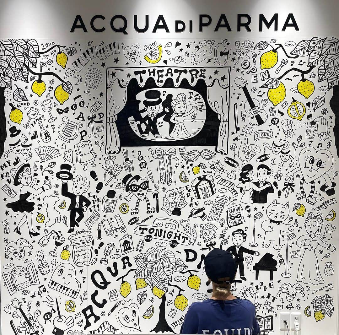 chocomooのインスタグラム：「Grazie di cuore💛🇮🇹 @acquadiparma pop up store open tomorrow🎭🎷🎹💃🎩🍋 at. @parco_shibuya_official 2F  #acquadiparma #opera #theater #italy #fragrance#オペラ　 #アクアディパルマ #イタリアのシアターをテーマに #作業中も良い香り #香りそれぞれにオペラに因んだストーリー #イタリア行きたい #渋谷パルコ #Chocomoo #🎭」