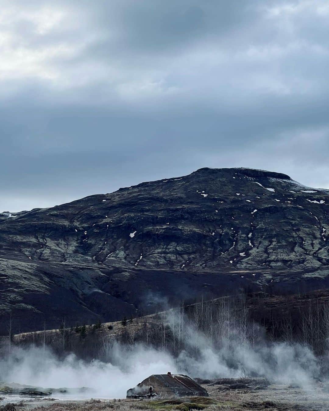 榎本遼香さんのインスタグラム写真 - (榎本遼香Instagram)「- My sweet memories in Iceland🩵🌋  初めて見る大自然にとっても心がときめいた！！  #🇮🇸 #iceland #reykjavik  #bluelagoon #kerið  #gljufrabui  #hallgrimskirkja  #omnom #skylagoon」10月19日 16時39分 - eno_mon