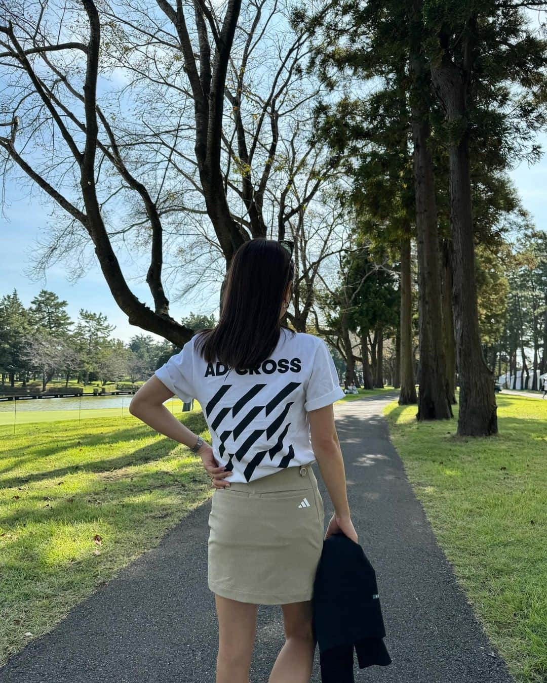 井上奈保さんのインスタグラム写真 - (井上奈保Instagram)「PGA TOURトーナメント 『ZOZO CHAMPIONSHIP 2023』を初観戦⛳️ @adidasgolf のADICROSSラインを着て👕 世界トッププレイヤーの皆さん当たり前に凄すぎました、、✨🫨  #zozochampionship #ゾゾチャン #adidasgolf #giftedbyadidas」10月19日 16時39分 - inouenaho1207