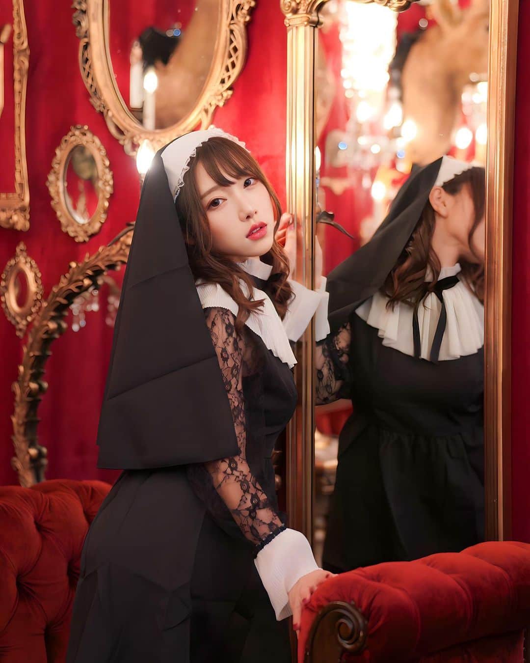 さつき芽衣のインスタグラム：「． ☠🎃HappyHalloween🍭🍬  ハロウィンはわくわくする🫶   #ハロウィン  #japanesegirl  #写真」
