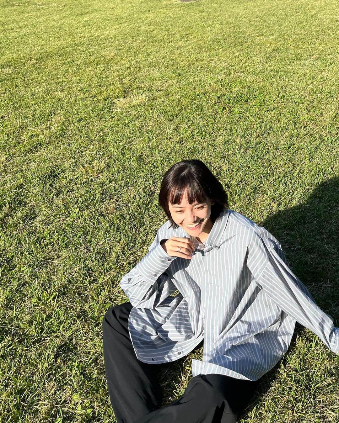 松井愛莉さんのインスタグラム写真 - (松井愛莉Instagram)「☀️⛲️✨  晴れた日の公園は気持ちがいいね〜」10月19日 17時16分 - airi1226_official