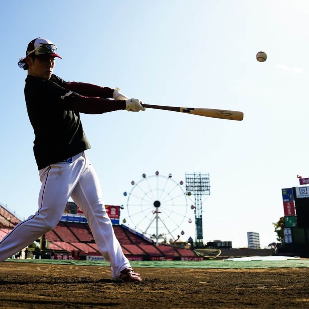 東北楽天ゴールデンイーグルスさんのインスタグラム写真 - (東北楽天ゴールデンイーグルスInstagram)「⚾️  秋季練習2日目🍁昨日のようすをお届け📸 打撃練習もはじまり選手たちは一日汗をかきました✨ 明日からは第2クールがスタート！  #RakutenEagles #村林一輝 #小深田大翔 #岸孝之 #早川隆久 #則本昂大 #松井裕樹 #山﨑剛 #伊藤裕季也」10月19日 17時41分 - rakuten_eagles