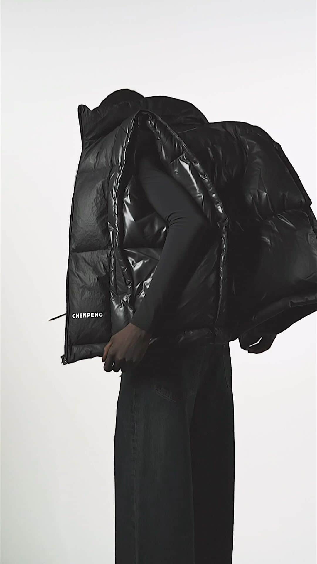 MM6 Maison Margielaのインスタグラム：「MM6 x Chen Peng, now available. Echoing the splicing of archetypal garments, proportions and fabrications seen in the collection, the collaborative capsule takes an experimental ethos as its point of departure.   Photographer: Gabriele Rosati @gabrielerosati_ Stylist: Giulia Parenti @giu.rassic Make Up: Ricky Morandin @ricky_morandin Hair: Piera Berdicchia Set Design: Artificio Scenografie @artificio_scenografie  DOP: Mario Salanitro @mariosalanitro  Model: Masseaer Seck  @Massa_er3  @theclawmodels  Production: MENOUNO @menouno.eu @ivan.maiolo_ @roberta_roveggio」