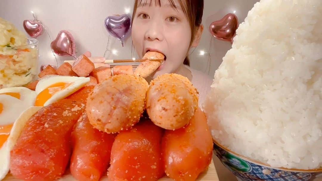 のインスタグラム：「焼き明太子🍳Grilled Mentaiko🍳 #asmr #asmreating #eating #mukbang」