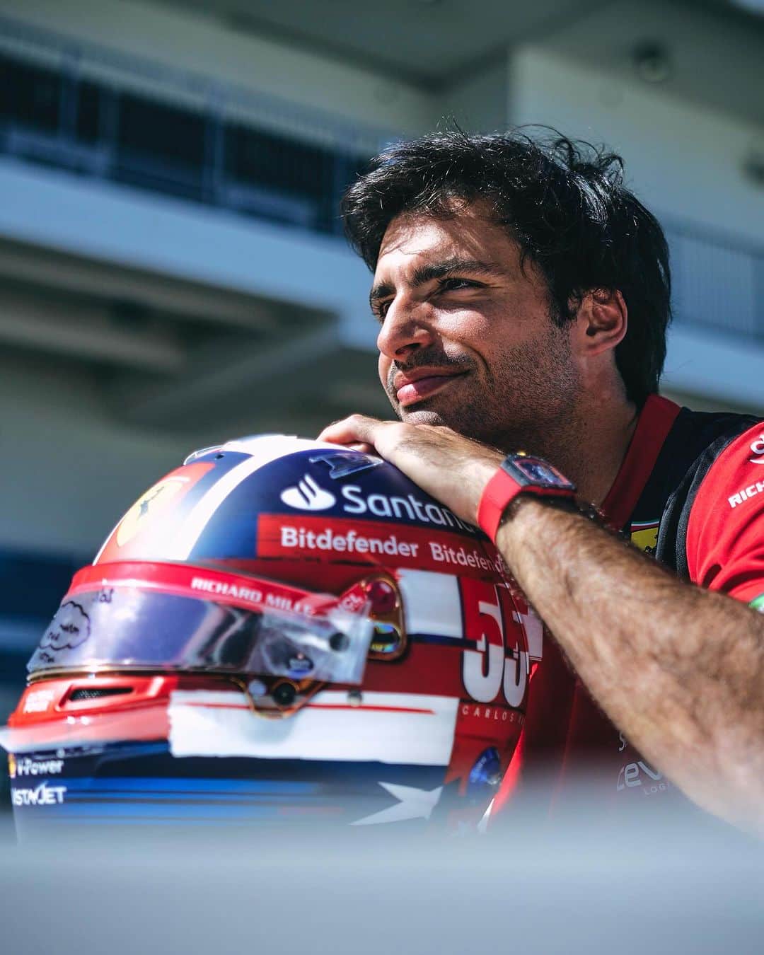 カルロス・サインツJr.さんのインスタグラム写真 - (カルロス・サインツJr.Instagram)「Howdy Austin!! 🤠  - #Carlossainz」10月20日 4時07分 - carlossainz55