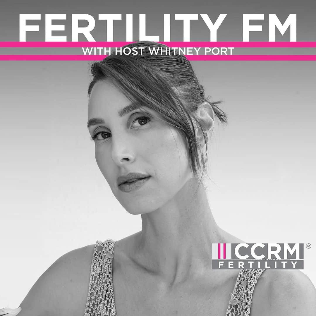 ホイットニー・ポートのインスタグラム：「Over the past five years, my fertility struggles brought a lot of anxiety into my life. This anxiety continues, and some days it feels never-ending. If I used surrogacy, I thought my chances of having baby #2 would be higher. I'm learning that is not necessarily true. After multiple miscarriages, I made it part of my mission to help inform and raise awareness about fertility issues. I am thrilled to share that I host the new @dearmediastudio podcast #FertilityFM brought to you by @ccrmfertility. On Fertility FM, I continue to share my fertility journey, including my recent surrogacy story. Each week, I will sit down with fellow Dear Media network creators and CCRM doctors who will provide their expertise on IVF, egg freezing, financial planning, nuances of black fertility, LGBTQ family planning, and more. On 10/26, check out the first episode of Fertility FM wherever you get your podcasts!」