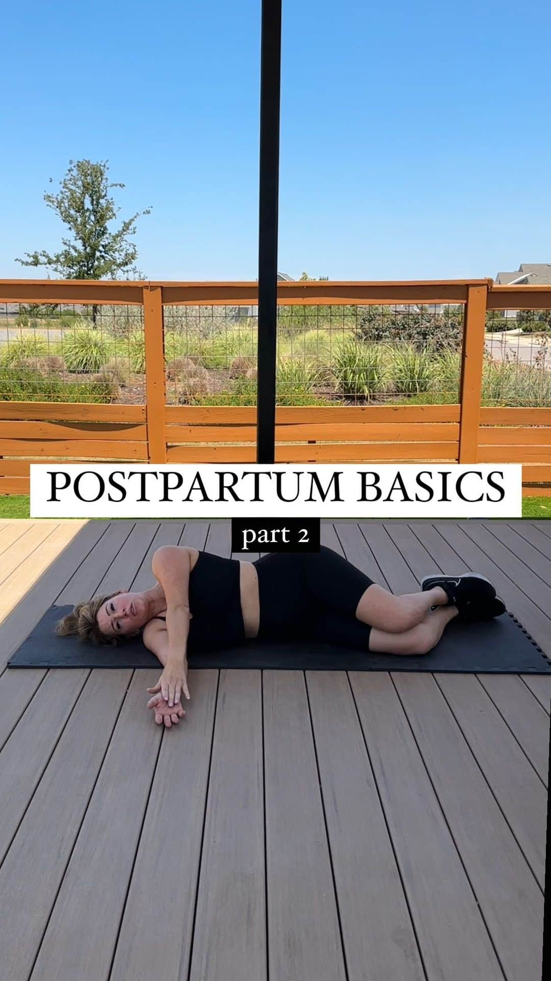 アンナ・ニコル・スミスのインスタグラム：「POSTPARTUM BASICS ❤️ upper body edition ✨  Tag a friend or save for later 😊  Several of these are super important to do considering how easy it is to be constantly hunched over when caring for a baby!   Whether breastfeeding, bottle feeding, or just carrying a baby around, your upper body will undoubtedly need a bit of extra TLC to counteract the extra stress put on your body during this season of life  Here are 6 of my favorite upper body stretches to do!  1️⃣ Arm Circles (do forward and backward) 2️⃣ Doorframe Chest Stretch 3️⃣ Back and Lat Stretch  4️⃣ Windmills / Rainbows 5️⃣ Thread the Needle 6️⃣ Child’s Pose with a side reach  You only need a few mins each day to do these and it will go a LONG way in helping you feel your best!! ❤️  #postpartum #postpartumworkout #fbggirls #fbgmoms」