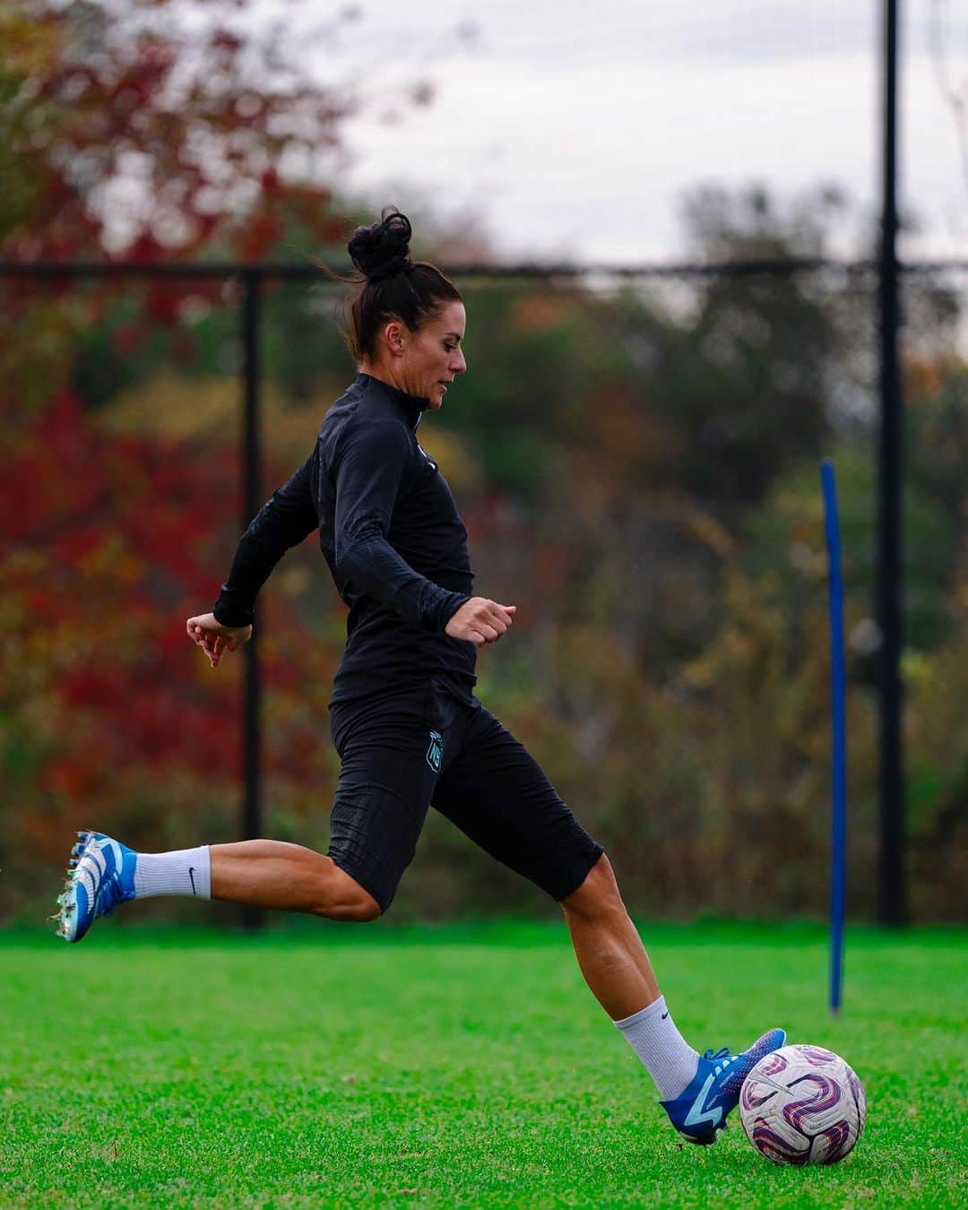 アリ・クリーガーのインスタグラム：「Preparing for playoffs while in my Beyoncé lemonade era.」