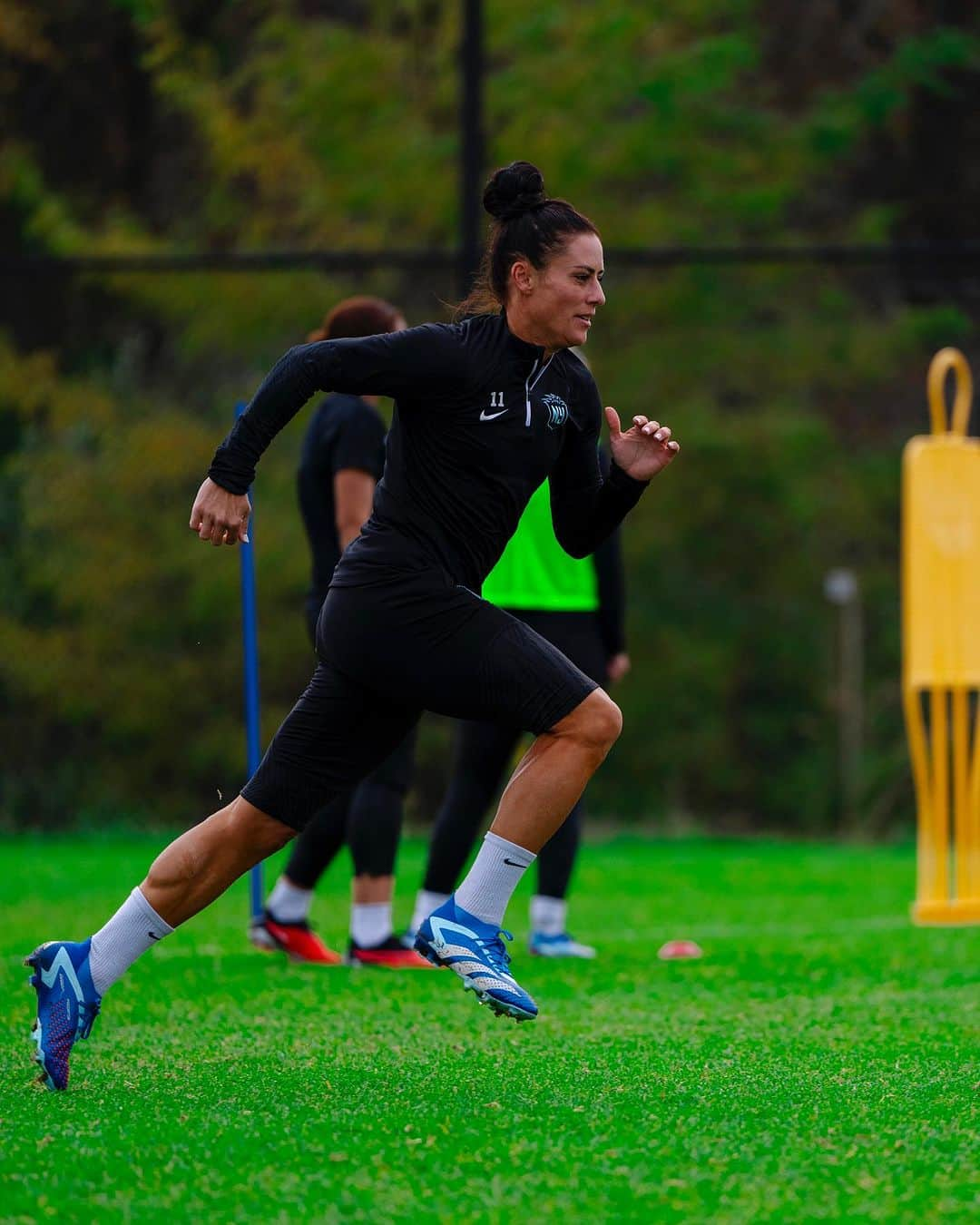 アリ・クリーガーさんのインスタグラム写真 - (アリ・クリーガーInstagram)「Preparing for playoffs while in my Beyoncé lemonade era.」10月20日 4時20分 - alikrieger