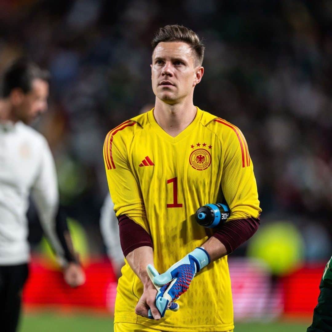 マルク＝アンドレ・テア・シュテーゲンさんのインスタグラム写真 (マルク＝アンドレ・テア・シュテーゲンInstagram)「Step by