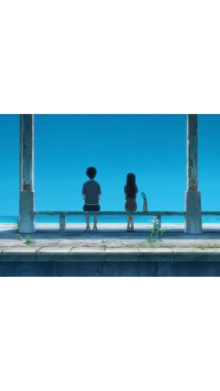 eillのインスタグラム：「Finale.   Amazon Primeで　#夏へのトンネルさよならの出口 が配信はじまりました♡  最近やっと季節が変わってきてる 今、みんなに見てほしい作品です。  この曲を作ってから、もうすぐ2年かあ。早いな〜。 真冬の海に夏を探しに行ったのが懐かしいです。笑  今年の夏に、世界中で上映が決まって、海外の方からも愛して頂ける曲になりました、、♡  韓国てライブした時にファンの方々がフィナーレ。を日本語でうたってくれたとき、海を越えて、言葉を超えて、音楽で心がひとつになった感覚に本当に感動しました。  私は何度も音楽に救われちゃうんだなっと。  いつも聞いてくれてるリスナーのみんなに感謝の気持ちを伝えたくなりました。　　  いつも聞いてくれて本当にありがとうございます。  なかなか会える機会がなくてごめんね。 絶対にまた会えるから待っててくれたら嬉しいです。  BIG LOVE ❤︎  eill 🦋」