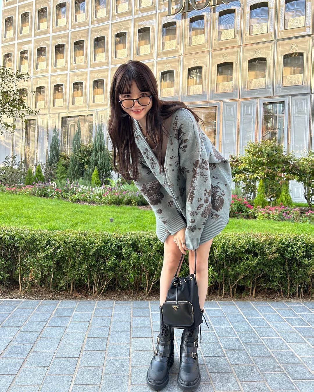 村田倫子さんのインスタグラム写真 - (村田倫子Instagram)「2日目🇰🇷ಇ  お買い物メイン。  狎鴎亭、聖水付近をお散歩しました。 好きなブランドたくさん巡れた✌︎  巡ったSHOPは 別でまとめてポストします･ᴗ･  日本より涼しいので idemのお気に入りカーディガンを 早めに着れて嬉しい〜。  #韓国旅行 #狎鴎亭 #聖水洞 #idem_idea #성수동」10月19日 20時20分 - rinco1023