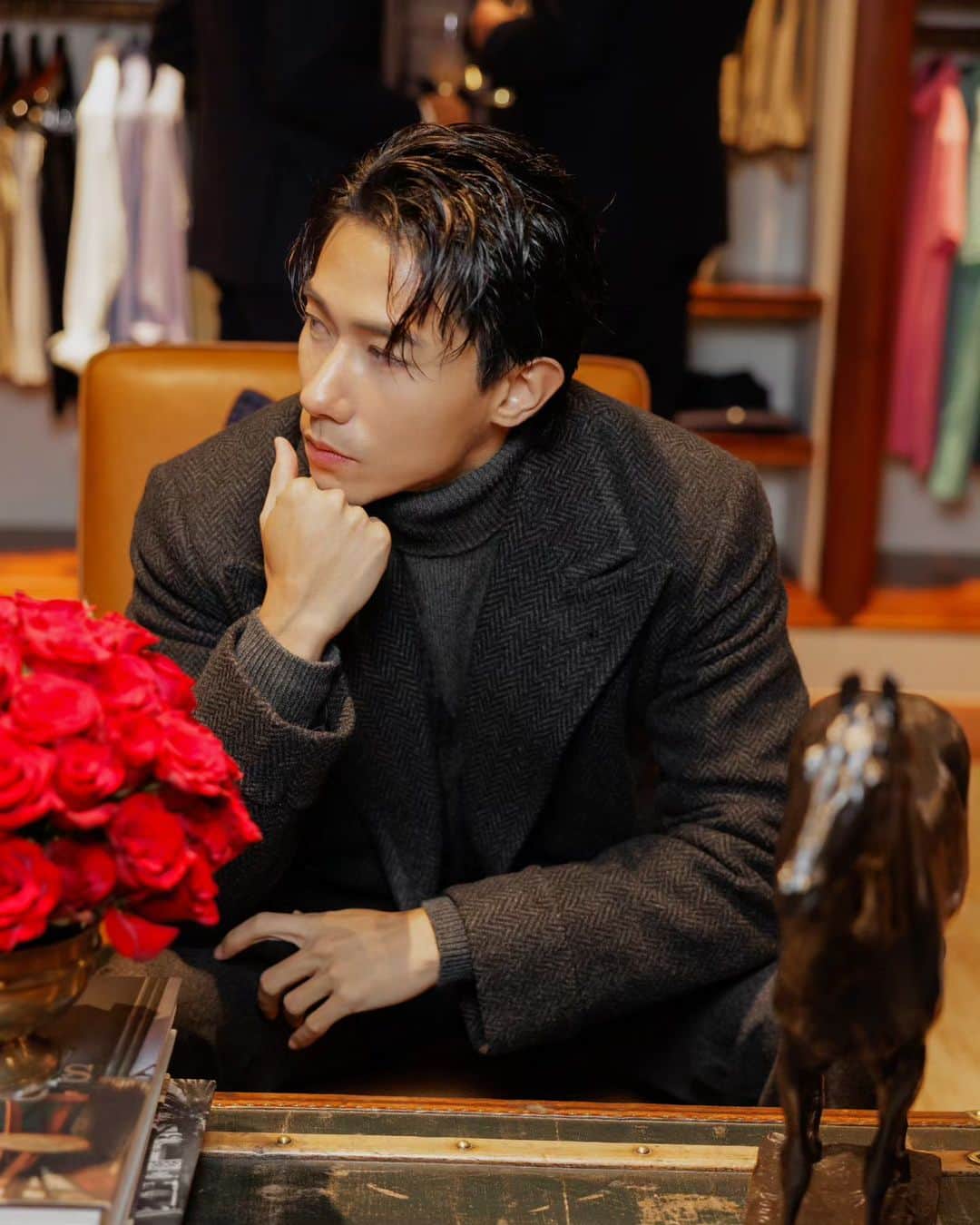 デスモンド・タンさんのインスタグラム写真 - (デスモンド・タンInstagram)「When @ralphlauren throws a party, you know it's going to be legendary! An unforgettable night at the opening of Ralph Lauren’s Marina Bay Sands boutique ! 🌟   @ralphlauren #RalphLaurenSG」10月19日 20時20分 - thedesmondtan