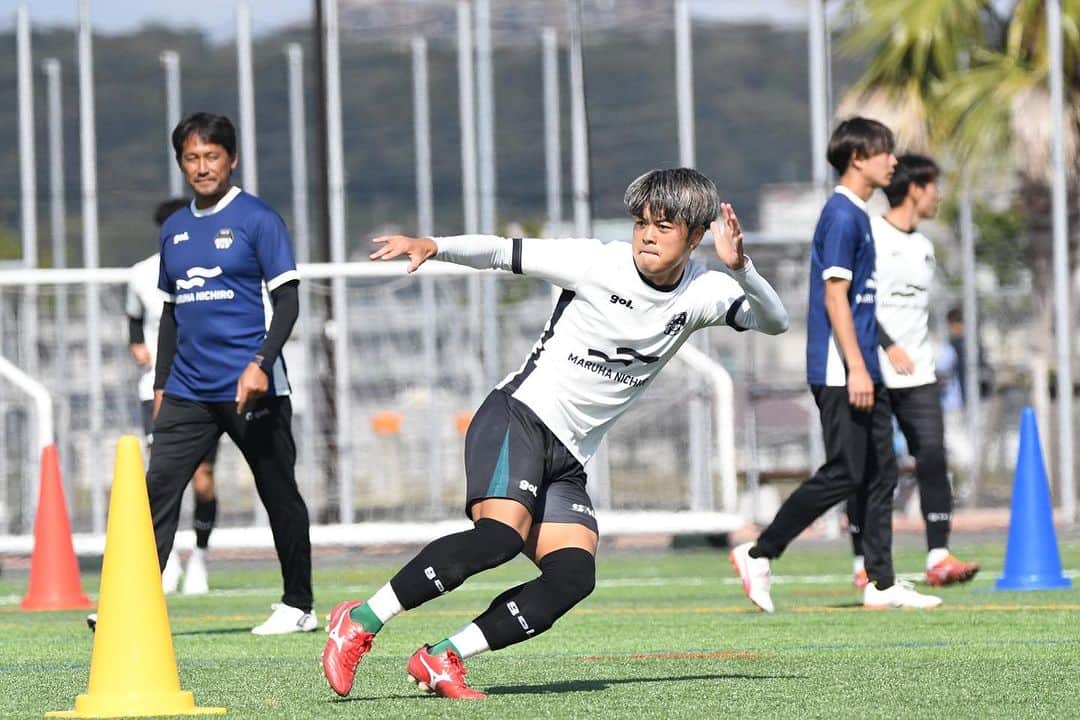 SC相模原さんのインスタグラム写真 - (SC相模原Instagram)「📸トレーニングフォト  #愛媛FC 戦まであと2日🙌🟢⚫️  #SC相模原 || #SCS」10月19日 20時20分 - s.c.sagamihara_players