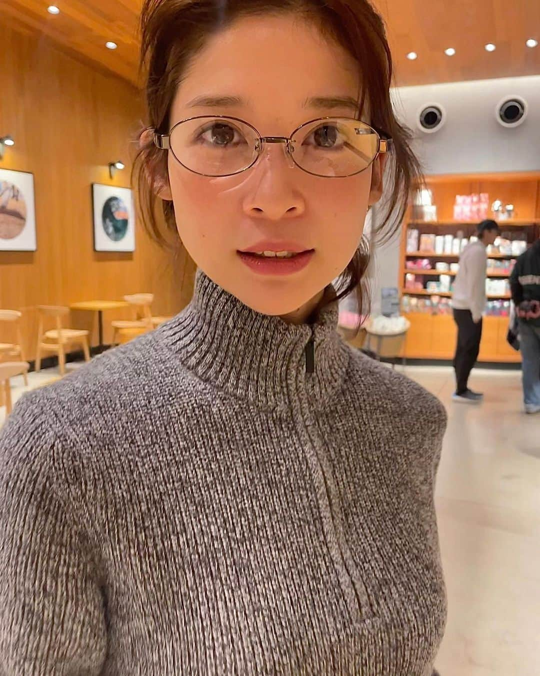 染野有来さんのインスタグラム写真 - (染野有来Instagram)「やっと今日vlogあげられそうです*･゜ﾟ･*:.｡..｡.:*･'」10月19日 20時25分 - yura_someno