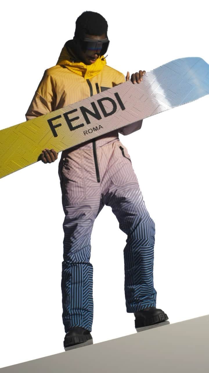Fendiのインスタグラム：「Nuances of blue, lilac, and powder pink fade into delicate orange and yellow in this season’s Fendi Skiwear selection for him.  Artistic Director of Accessories and Menswear: @silviaventurinifendi Artistic Director of Jewellery: @delfinadelettrez​  Styling: @ganio Hair: @ramoneyluv Makeup: @samiamohsein  Casting: @piergiorgio Model: Hamaam Pelewura  Video: @walestudioroma」