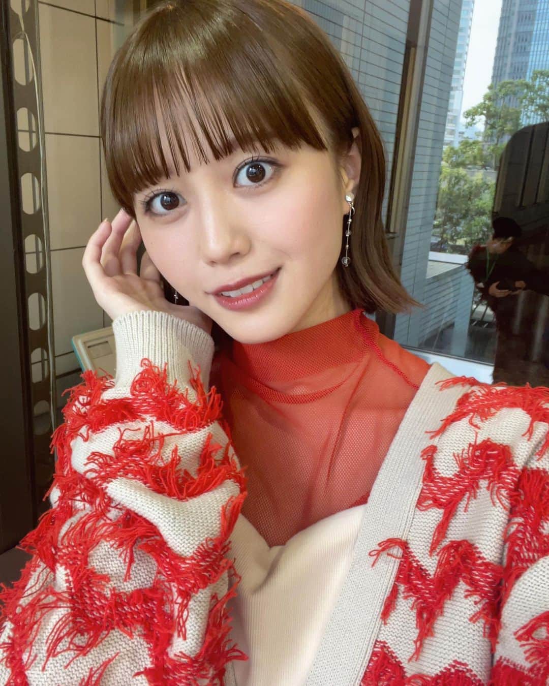 榎本ゆいなさんのインスタグラム写真 - (榎本ゆいなInstagram)「先週もありがとうございました❤️ 　 　 （スタジオ） シアートップス　@marte_vintage  　　　　　　　　@sahara_japon  ニットカーディガン　@garageofgoodclothing_official  ワンピース　@wclosetwearsinc  　 （中継） ブラウス　@american_holic  ボレロ　@_ciaopanic_  　 #王様のブランチ」10月19日 20時54分 - enomoto_yuina